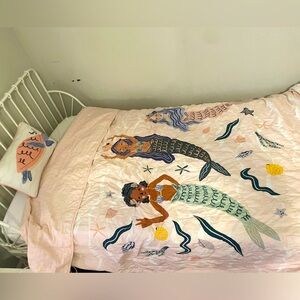 Crate & Barrel Kids Mermaid Quilt - Twin